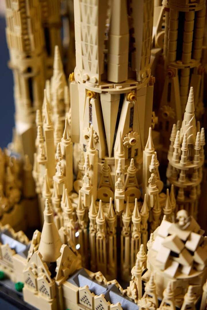 Bouw Je Eigen Sagrada Familia Lego Lanceert Grootste Bouwset Ooit Met bouw-je-eigen-sagrada-familia-lego-lanceert-grootste-bouwset-ooit-met
